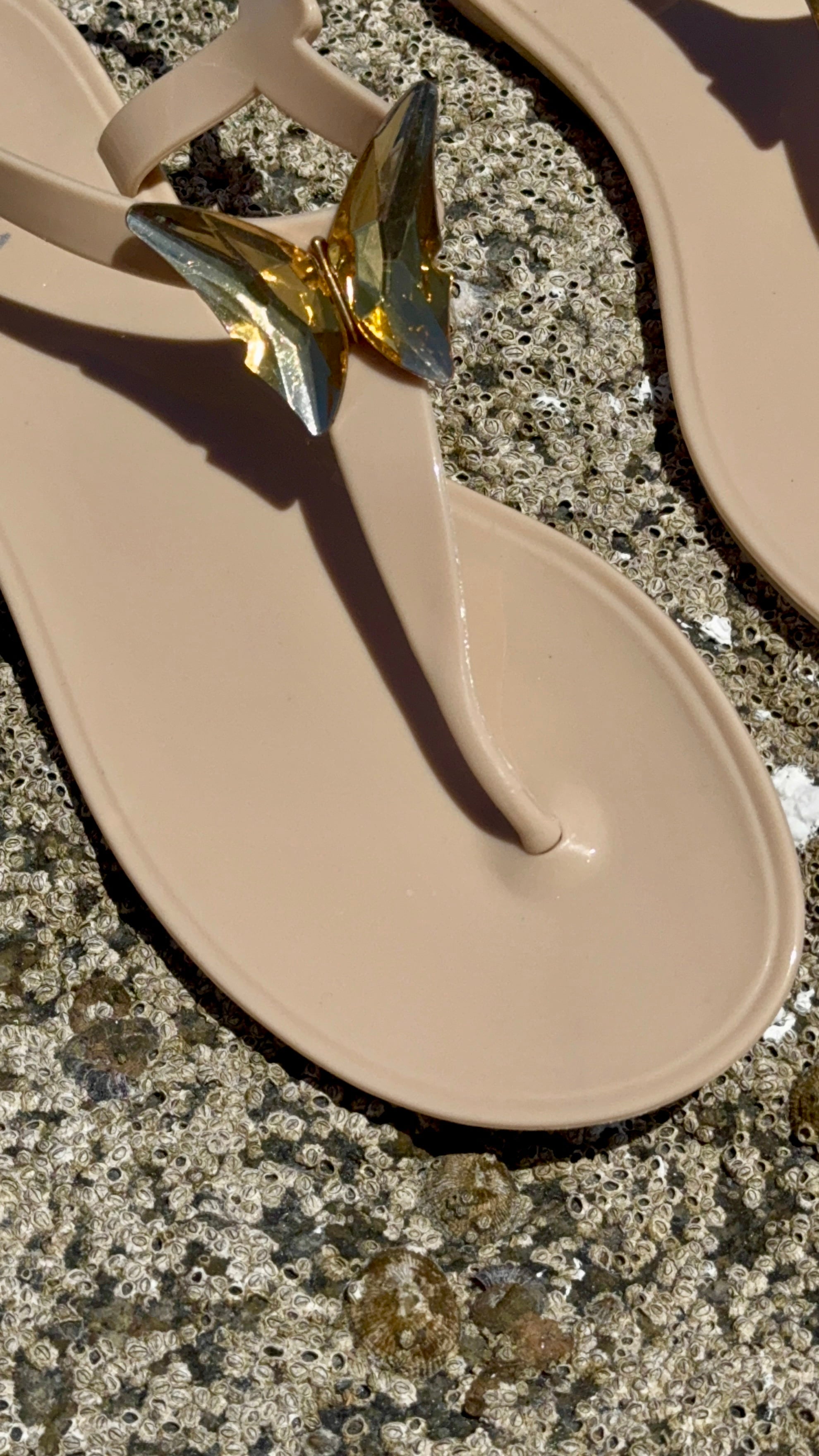 ALIANA Black Gel Beach Sandals